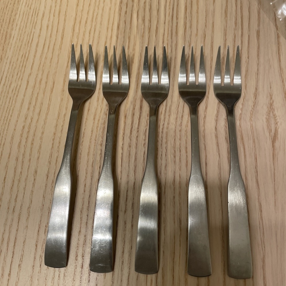 Lot of 5 Rogers stainless‎ steel demitasse forks Silvertone